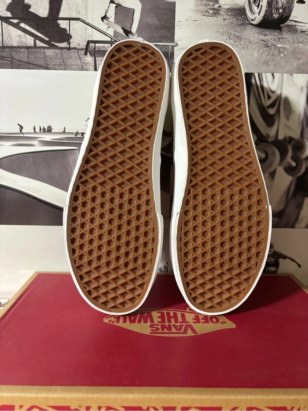 Vans Authentic Pig Suede sz 9.5 Men’s 11.0 Woman